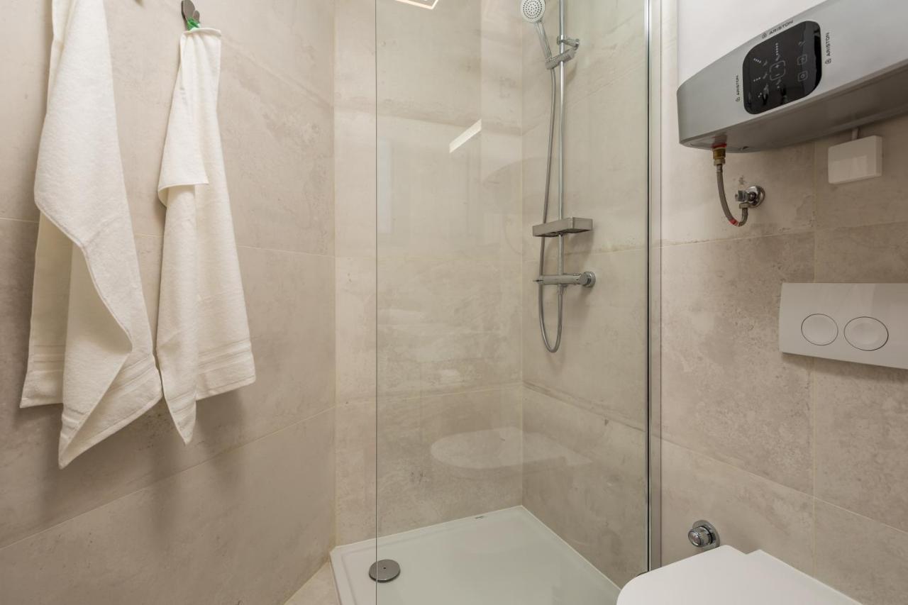 Luxury City Center Apartment -50M To The Sea Opatija Exterior foto