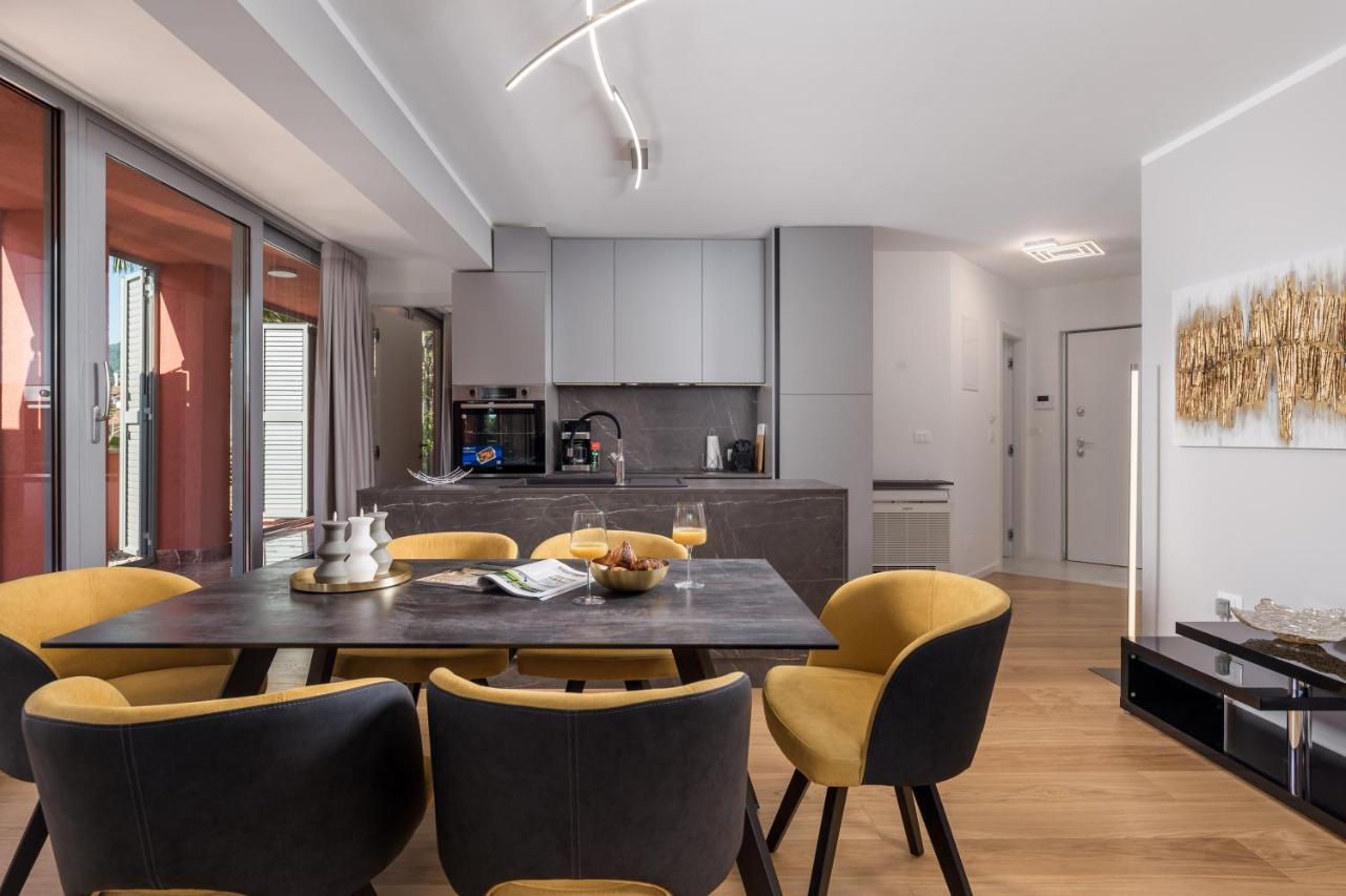 Luxury City Center Apartment -50M To The Sea Opatija Exterior foto