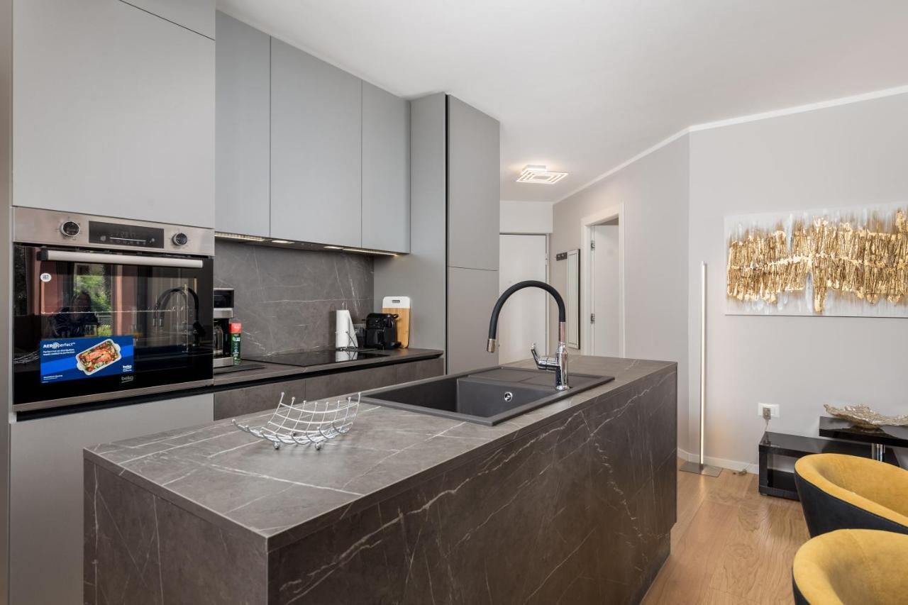 Luxury City Center Apartment -50M To The Sea Opatija Exterior foto
